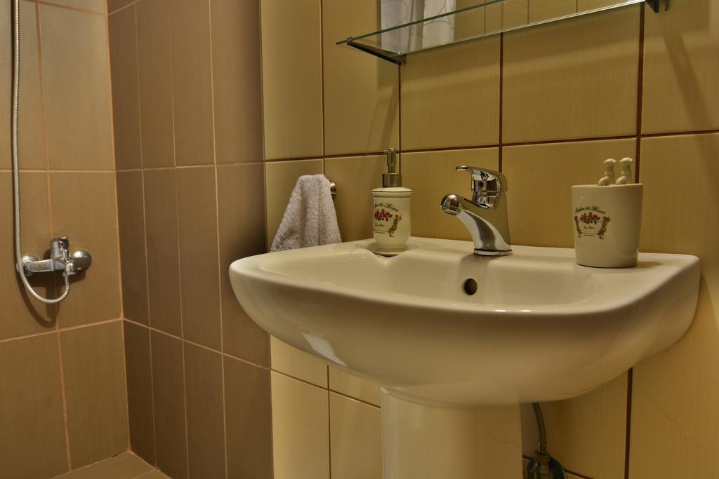 Gartagani Guest House Стемница Экстерьер фото