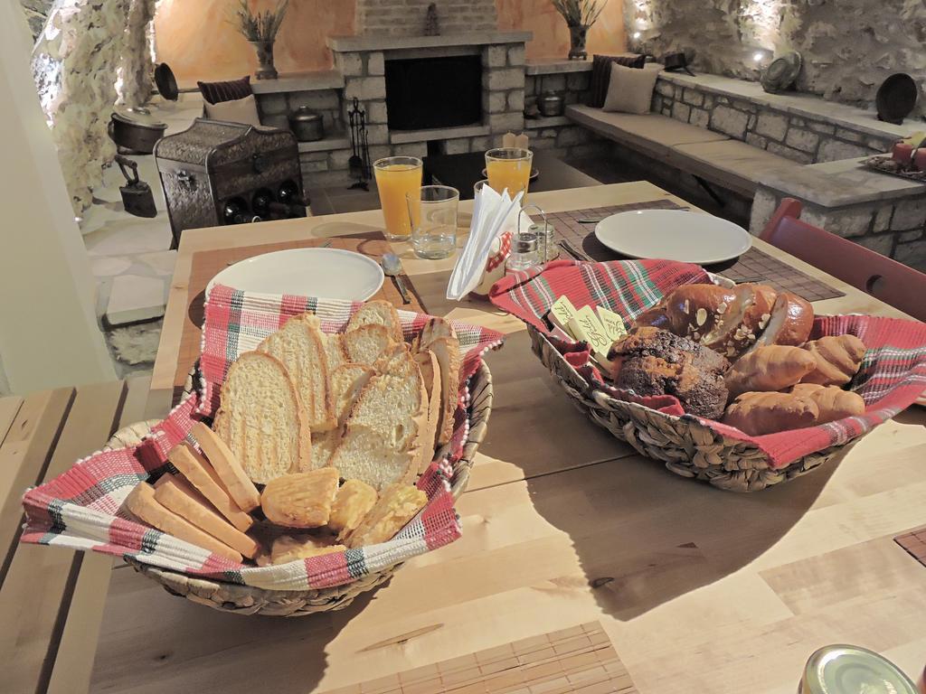 Gartagani Guest House Стемница Экстерьер фото